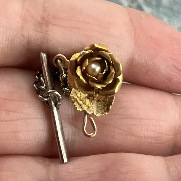 VINTAGE SOLID 14K YELLOW GOLD ROSE FLOWER PEARL TIE LAPEL PIN RARE UNUSUAL